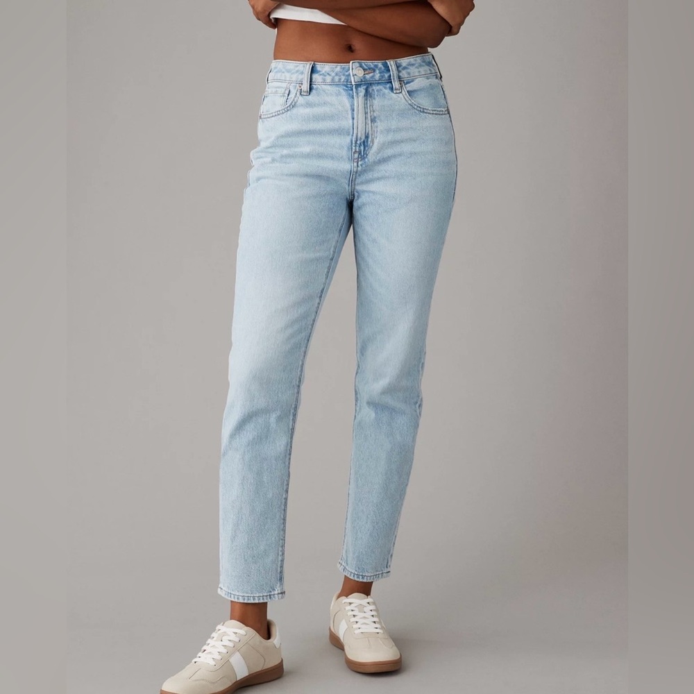 AE Strigid Mom Jean